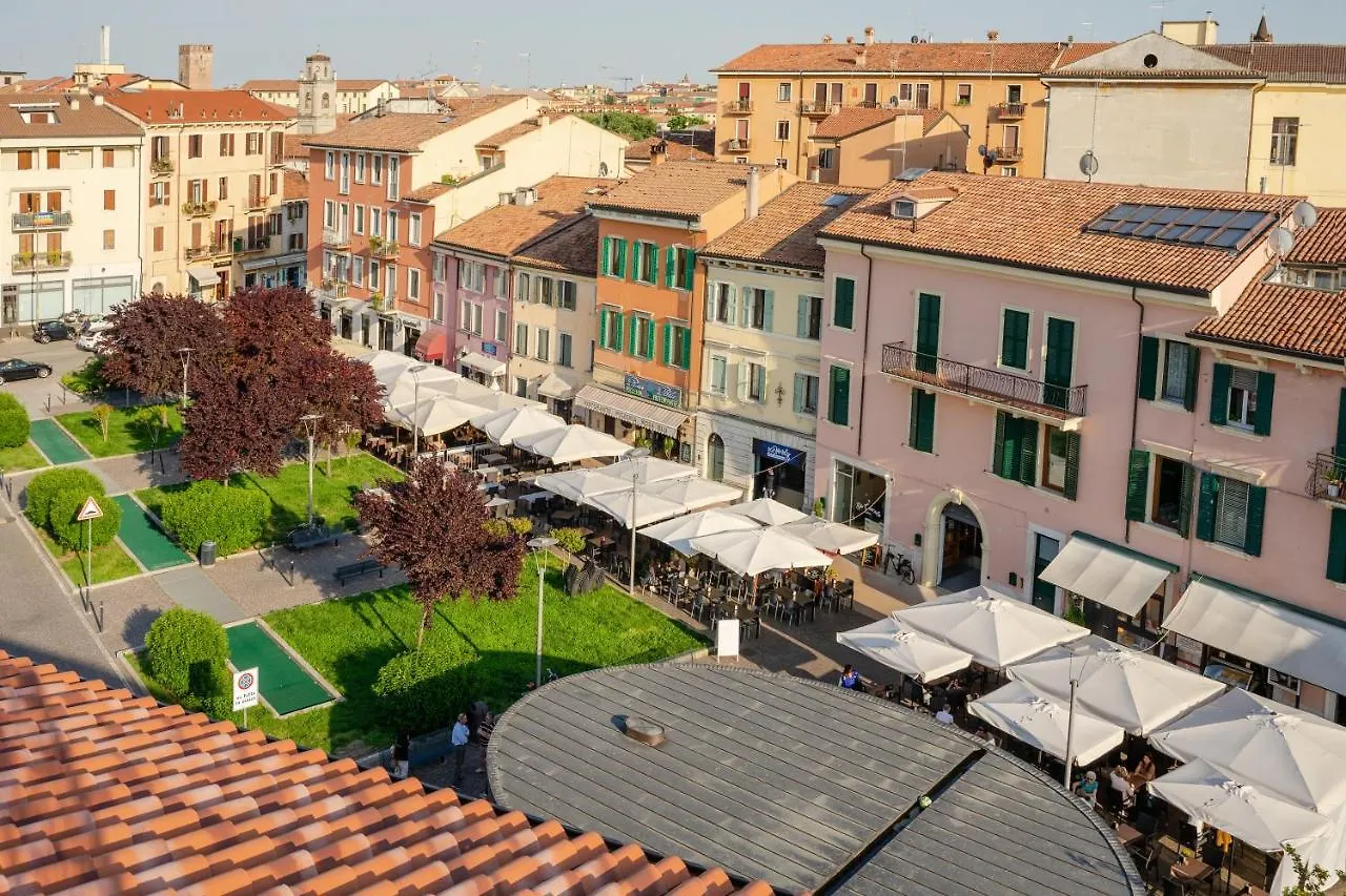 Homethirtyfour Verona Italia